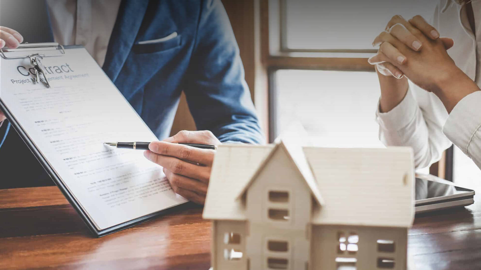 parallax background image